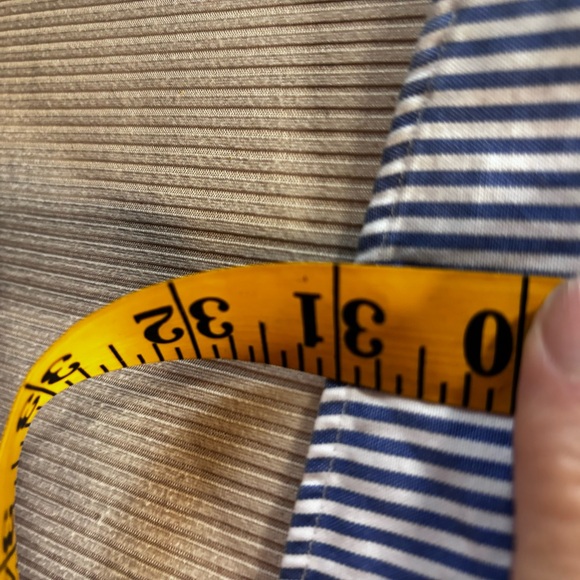 Ralph Lauren Men's Classic Fit Blue and White Striped Button Up Shirt - Picture 5 of 7